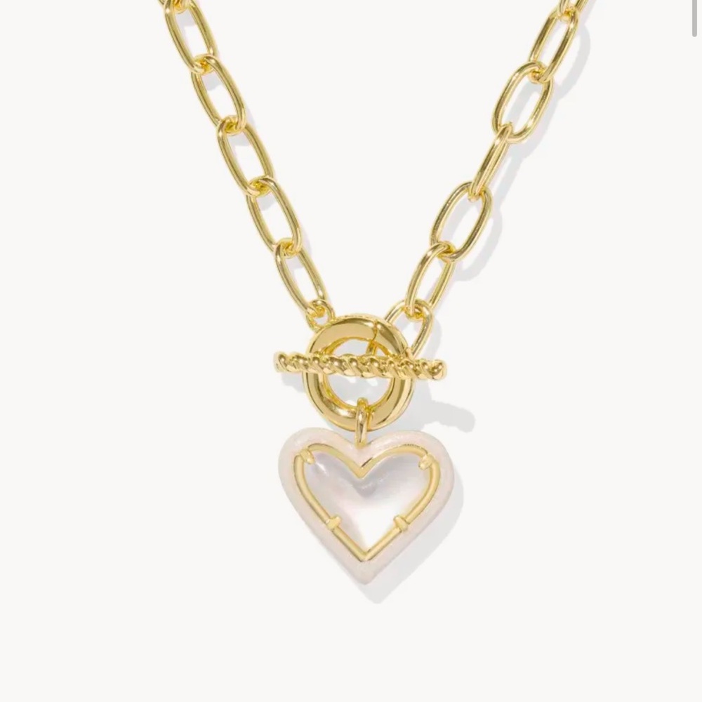 NWT Kendra Scott Ari Heart Gold Link and Chain Necklace in Ivory Mother of Pearl